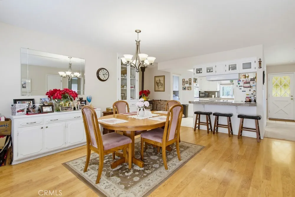 https://cdn.realtyfeed.com/cdn/127/307067672/75b5b46dd131b150d6272791b2ae7c45.webp