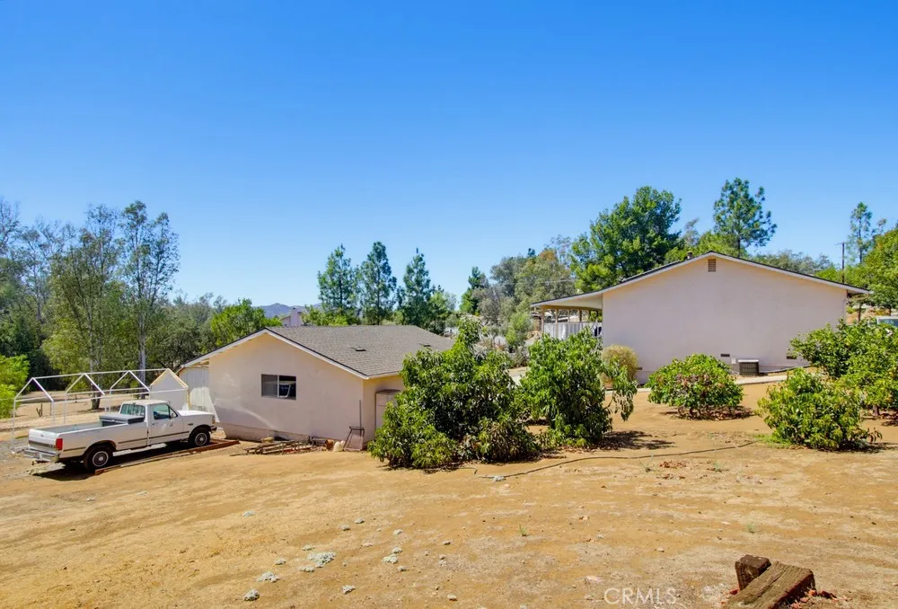 https://cdn.realtyfeed.com/cdn/127/307067672/895e4983612e8148e4cbacdcae246d3f.webp