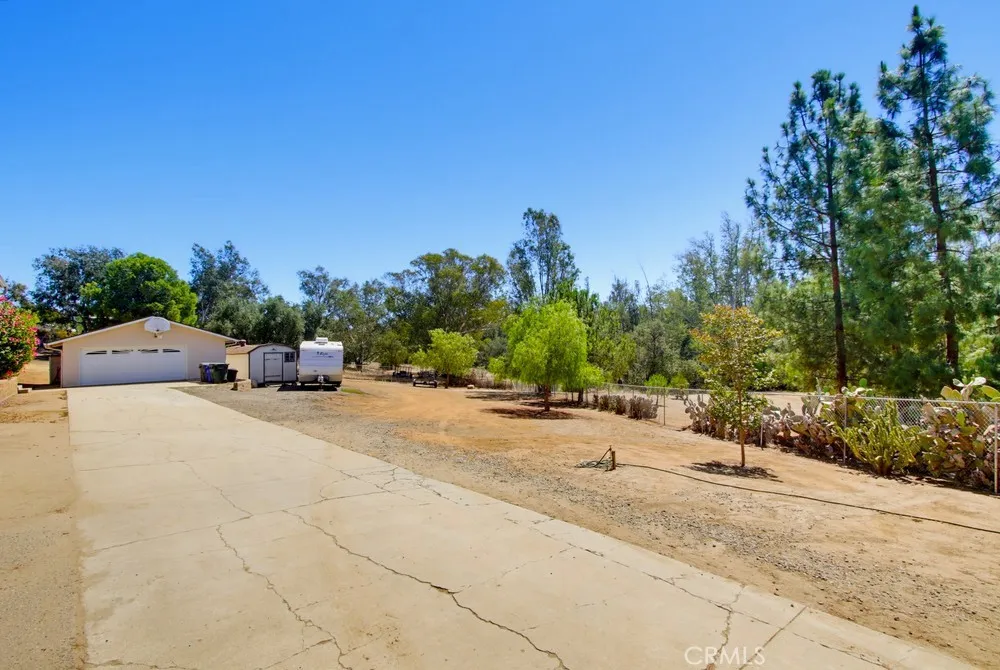 https://cdn.realtyfeed.com/cdn/127/307067672/a8840c8334149b2092d9a95ce71ea972.webp