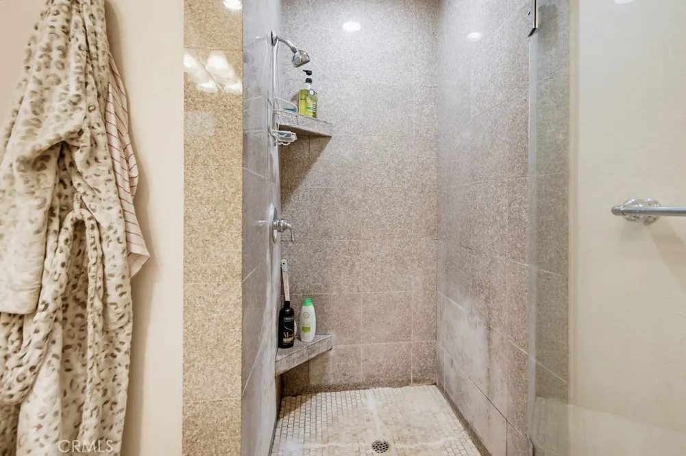 https://cdn.realtyfeed.com/cdn/127/307067672/f993c69d3c62fd21024e08c512eeb3bb.webp