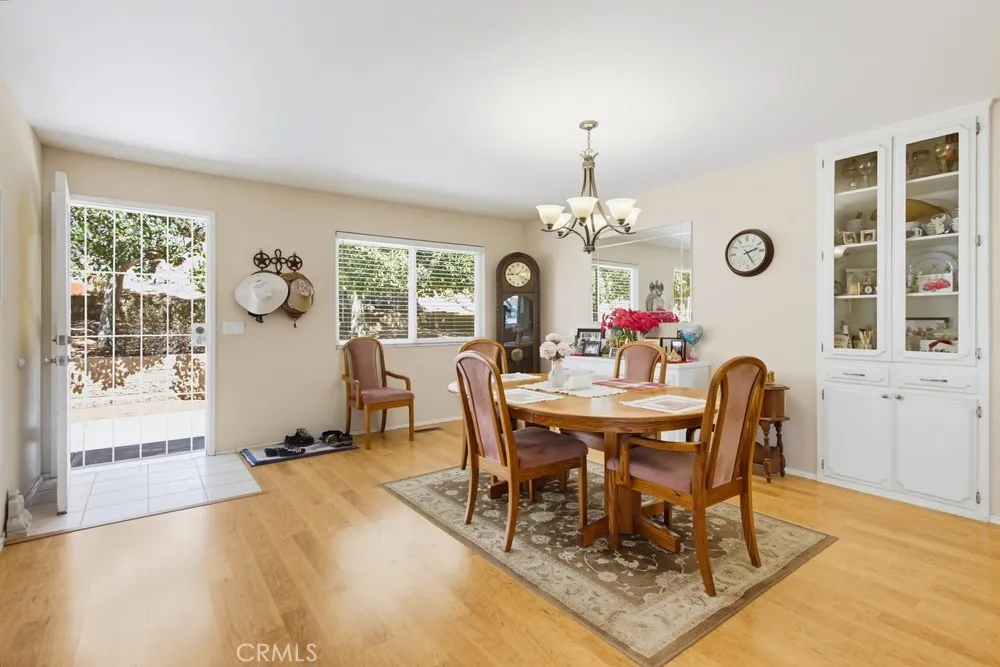 https://cdn.realtyfeed.com/cdn/127/307067672/fd716f6f01cf8e0aef0f043fdd4daa08.webp