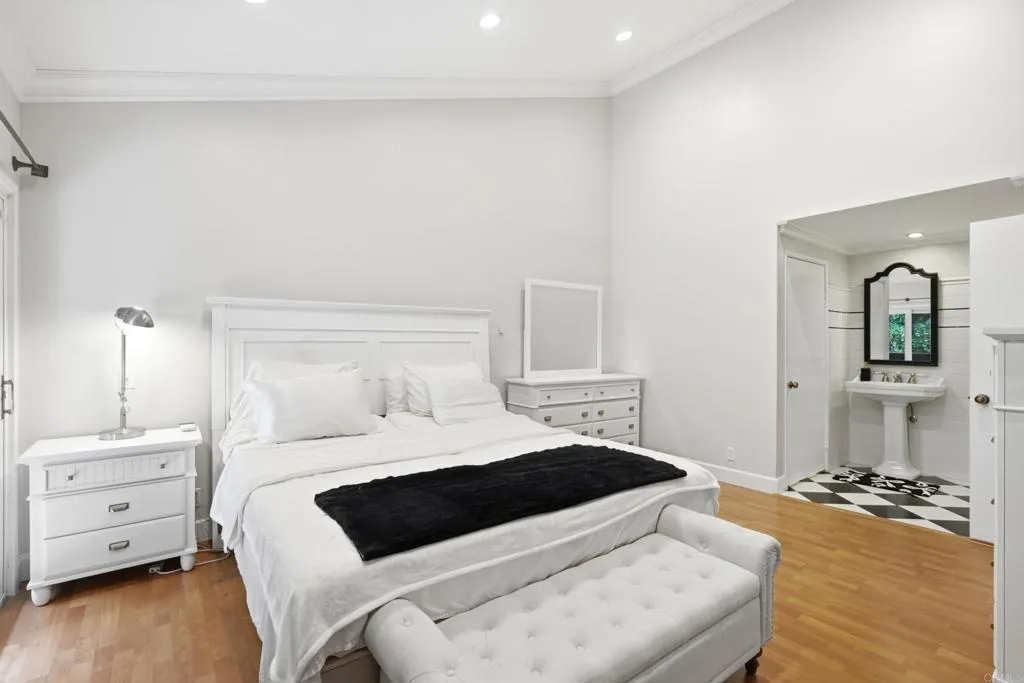 https://cdn.realtyfeed.com/cdn/127/307067703/a18e6637ec1414318aa02f159b85a3f4.webp