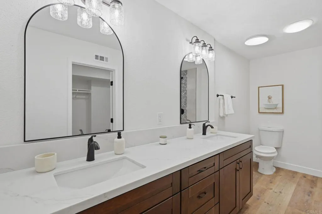 https://cdn.realtyfeed.com/cdn/127/307067707/0dc266d7162f423dec1a0c736c2bd54f.webp