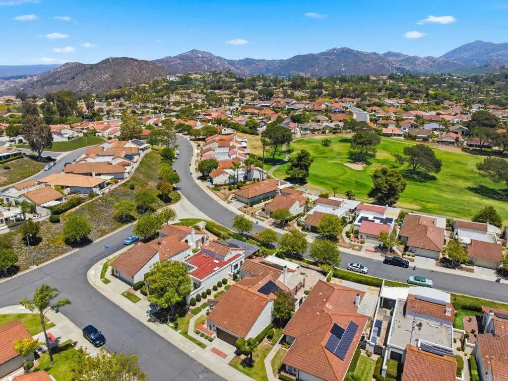 https://cdn.realtyfeed.com/cdn/127/307067707/38338768ea3cf94ae39785aabcfec5cd.webp