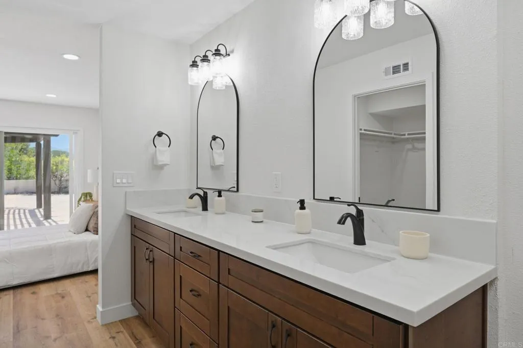 https://cdn.realtyfeed.com/cdn/127/307067707/5d3de06c2f863da1e79cf071c1f0e8b5.webp