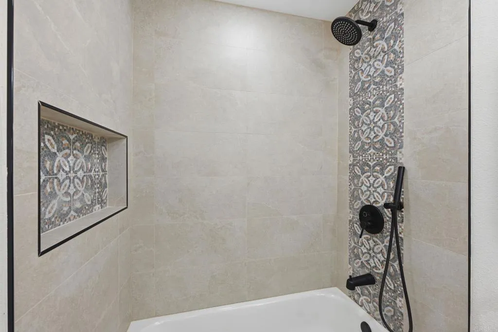 https://cdn.realtyfeed.com/cdn/127/307067707/e7aaec9875bf8bd207be6c59b449a750.webp