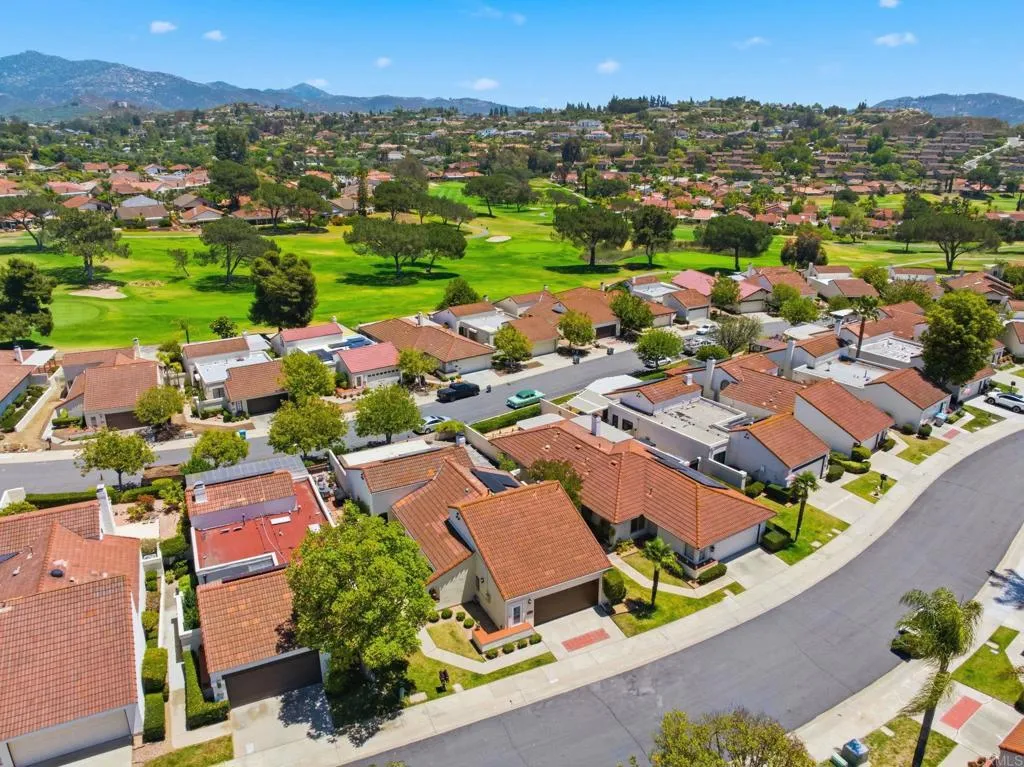 https://cdn.realtyfeed.com/cdn/127/307067707/ebe052579acfa74794947f61d2fca8a4.webp