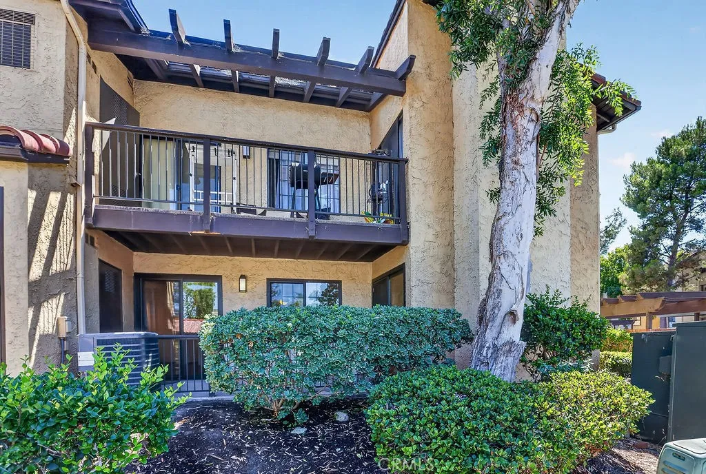 Laguna Hills, CA 92653