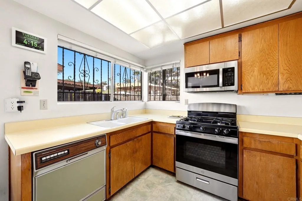 https://cdn.realtyfeed.com/cdn/127/307067752/4717c0b2e516e7b9fa30a4efb26b80aa.webp