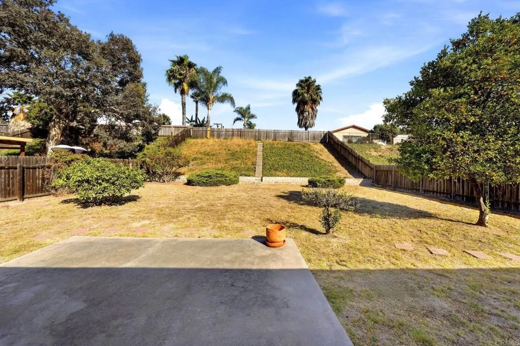 https://cdn.realtyfeed.com/cdn/127/307067752/919db3448678c9919cbb1e34cc521c03.webp