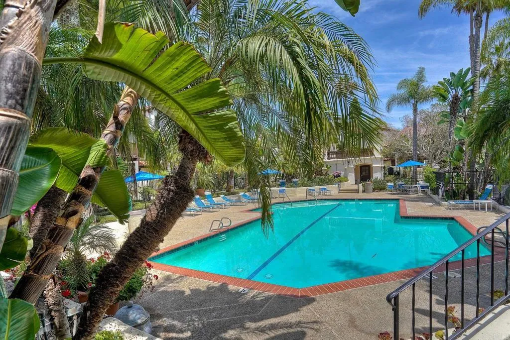 8608 Villa La Jolla Drive Unit 4, La Jolla, CA 92037 - Photo 3 of 40, La Jolla, CA