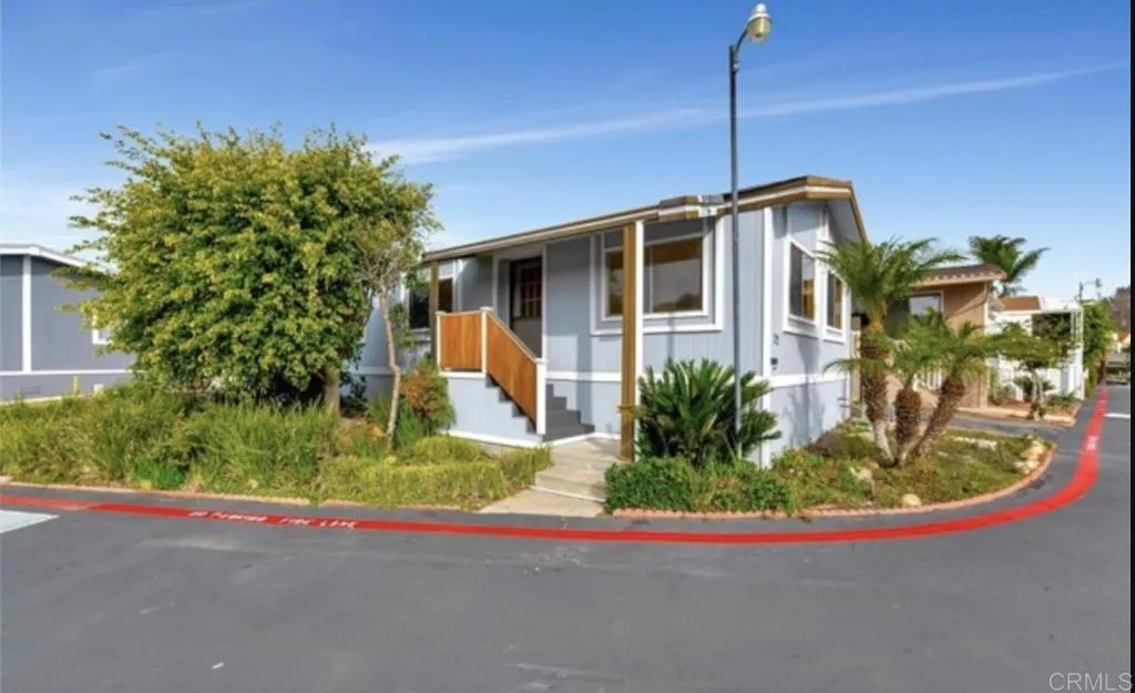 400 N Melrose Unit 22, Vista, CA 92083 - Main photo, Vista, CA