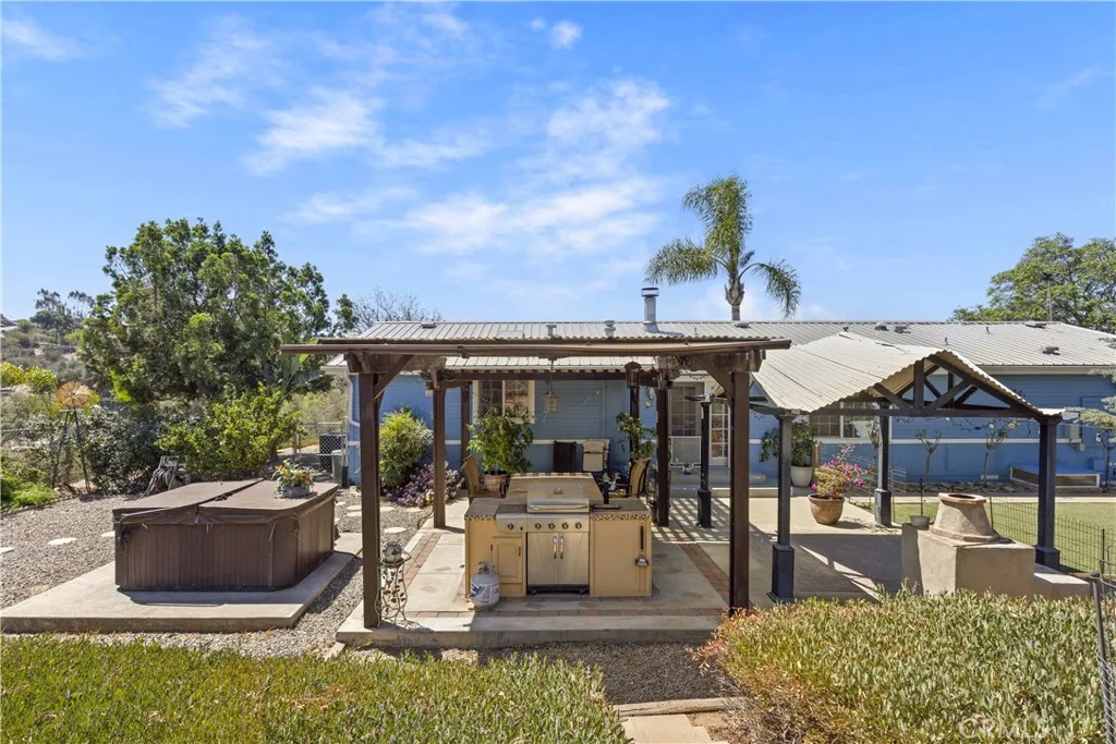 https://cdn.realtyfeed.com/cdn/127/307067854/b296fd6619392c80d900a97db2f5e968.webp