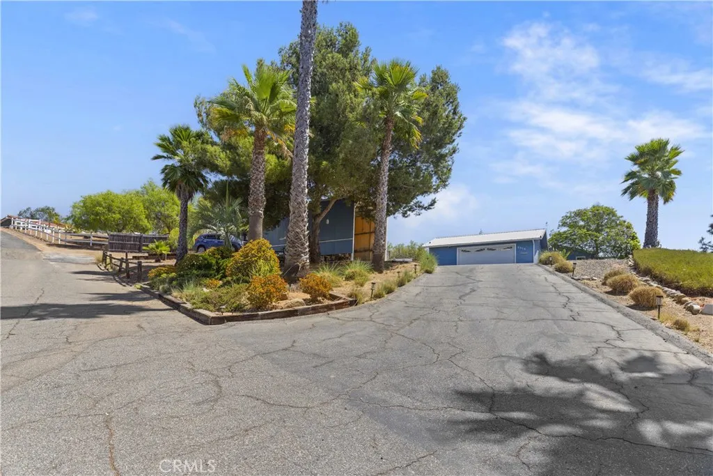 https://cdn.realtyfeed.com/cdn/127/307067854/b2dacd22c910b52636ae5e5a1497bcb6.webp