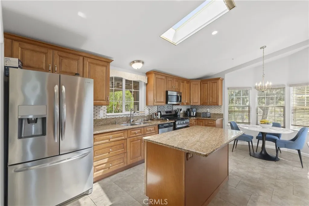 https://cdn.realtyfeed.com/cdn/127/307067854/e5e9c96ab3f71b5d919fbd4972baa24a.webp