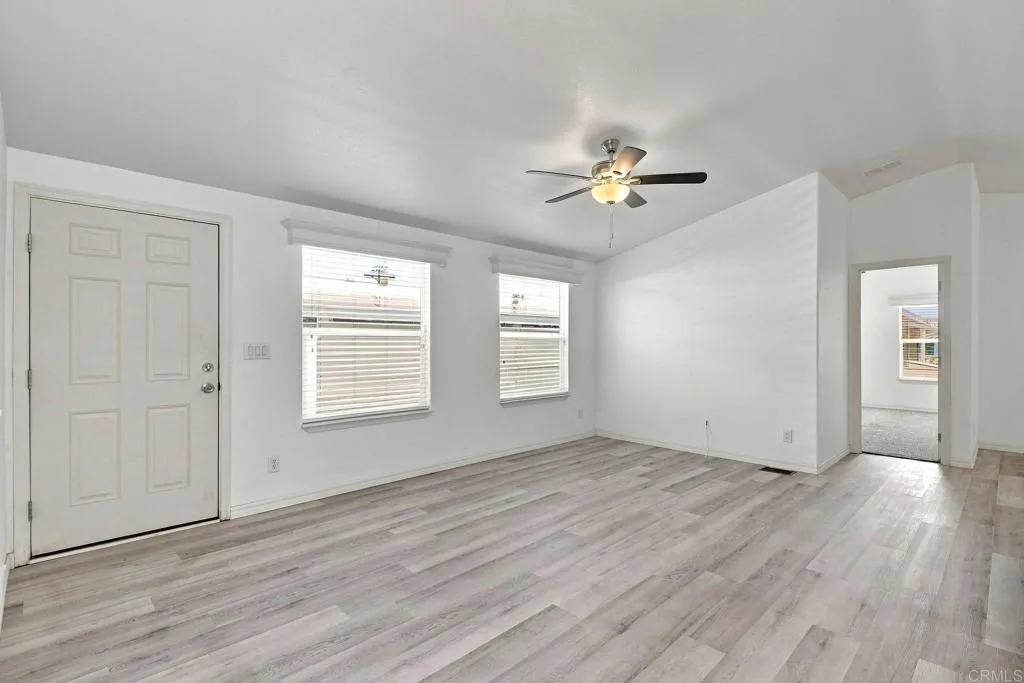 https://cdn.realtyfeed.com/cdn/127/307067888/57fb414a01fb8fe38cb7f837c2d245fe.webp
