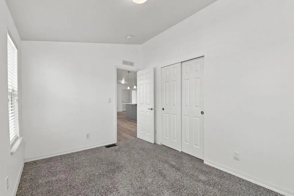 https://cdn.realtyfeed.com/cdn/127/307067888/aef6c3ca7a835d2682e8da955432fa40.webp
