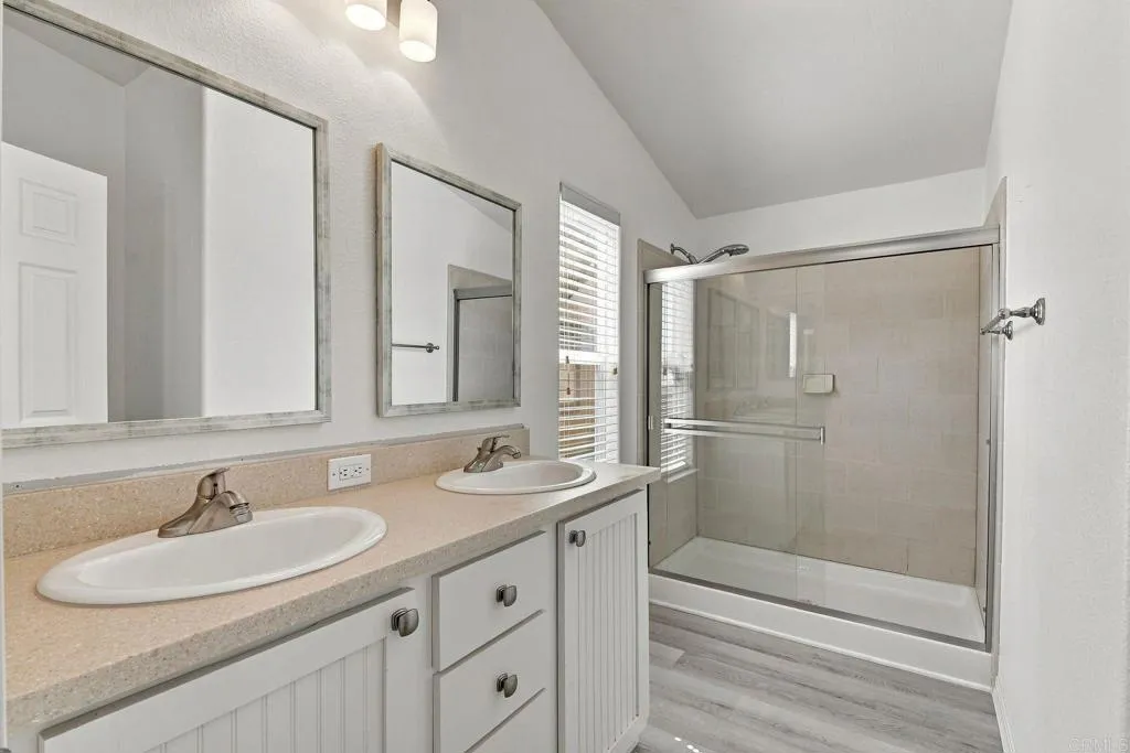 https://cdn.realtyfeed.com/cdn/127/307067888/f76b8f0f710fdb1257aec4c3ed7ce27a.webp