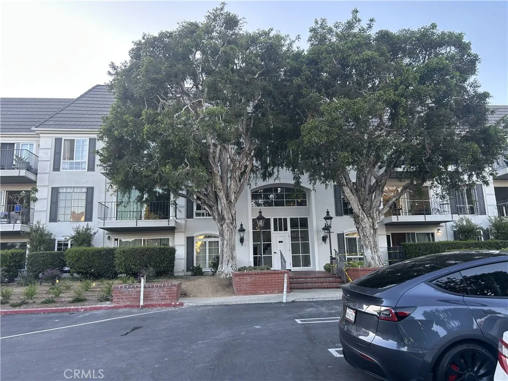 500 Cagney Unit 208