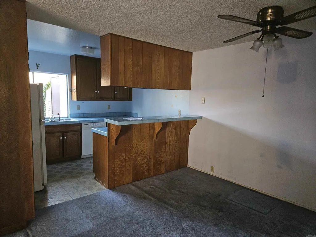 https://cdn.realtyfeed.com/cdn/127/307067903/037650aa85bbd3b8094fea0e5f993ebc.webp