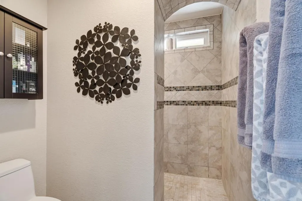 https://cdn.realtyfeed.com/cdn/127/307067922/1981600ea3a4da89966aa7c55ba29334.webp