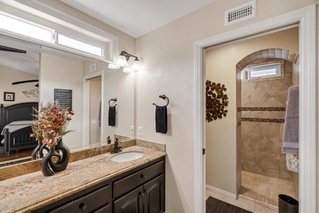 https://cdn.realtyfeed.com/cdn/127/307067922/1e91a4ffcbe337a9ebb509073fd979e9.webp