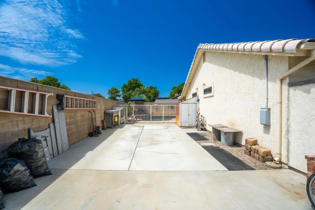 https://cdn.realtyfeed.com/cdn/127/307067922/32812608fc8845298f2da6d9bd3454ed.webp
