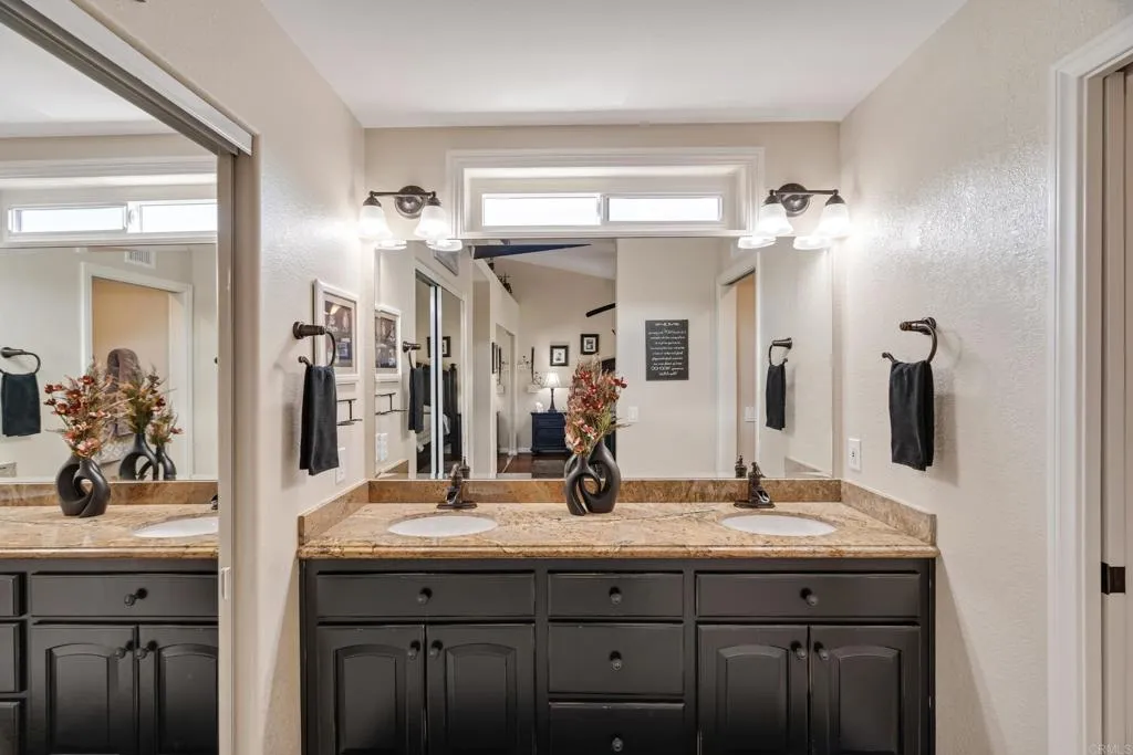 https://cdn.realtyfeed.com/cdn/127/307067922/5cfe94be17a8c37b337690bd99de3304.webp