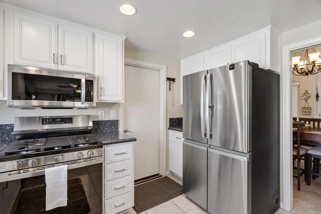 https://cdn.realtyfeed.com/cdn/127/307067922/ee0f0875ea66cb56a45d8b8f49f1bda9.webp