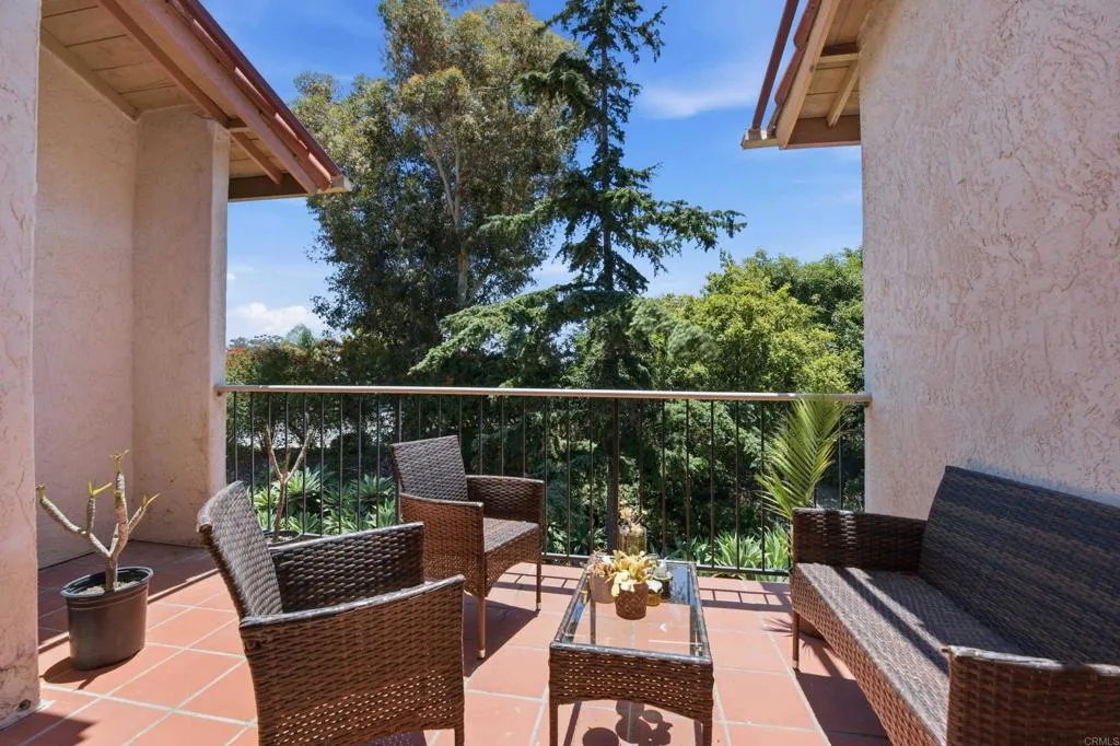 https://cdn.realtyfeed.com/cdn/127/307067923/89023a9c6410c30fbc5526da6e4c566f.webp
