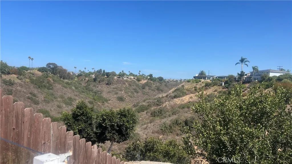 https://cdn.realtyfeed.com/cdn/127/307067976/1cd81876dce7277217948c1d359f43f5.webp