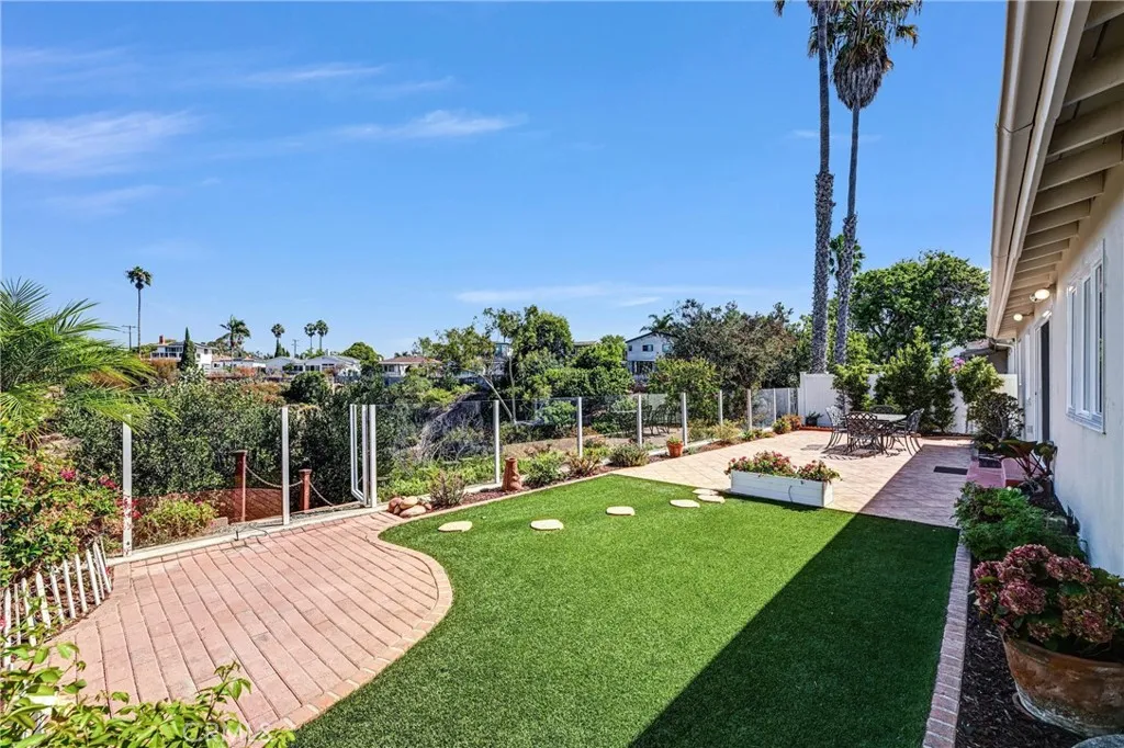 https://cdn.realtyfeed.com/cdn/127/307067976/3d6ae5b1009ae0cef1074338d3e6cf58.webp