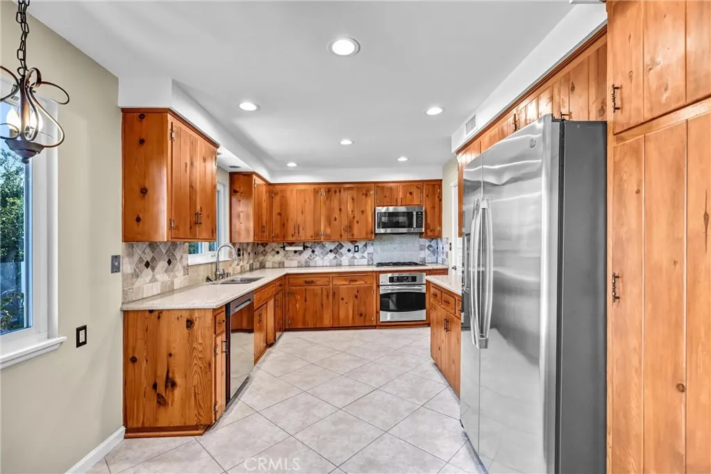 https://cdn.realtyfeed.com/cdn/127/307067976/cd012b19900137f3a342be59962fdda3.webp