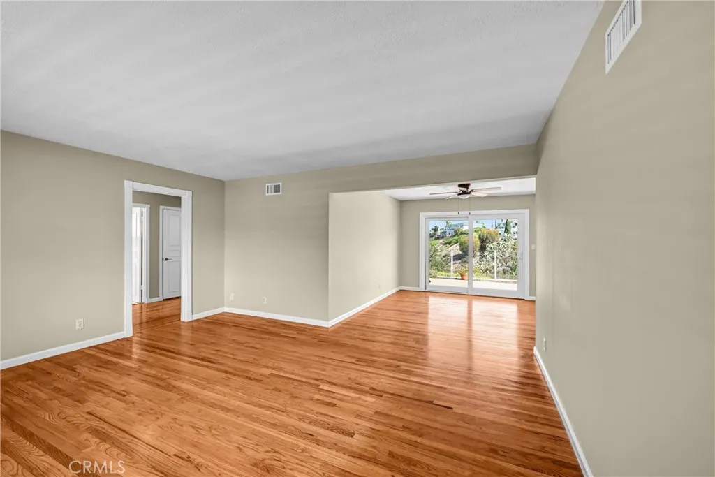 https://cdn.realtyfeed.com/cdn/127/307067976/dd70e818a2622145453a9ffab326c083.webp