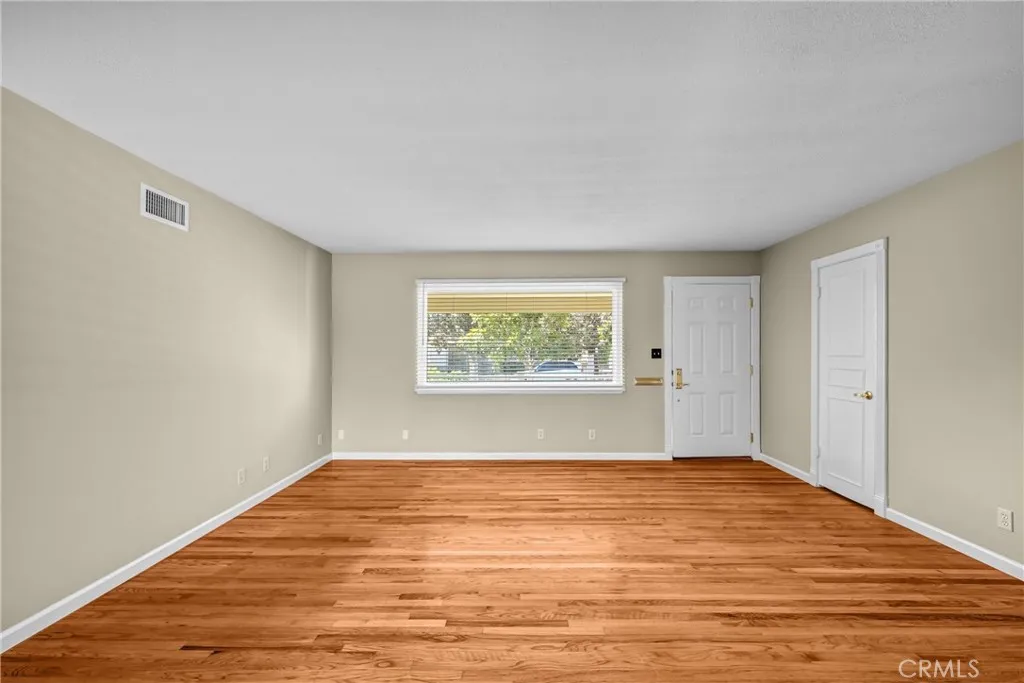 https://cdn.realtyfeed.com/cdn/127/307067976/f2719bc3318a8c98daf729af0cf66cef.webp