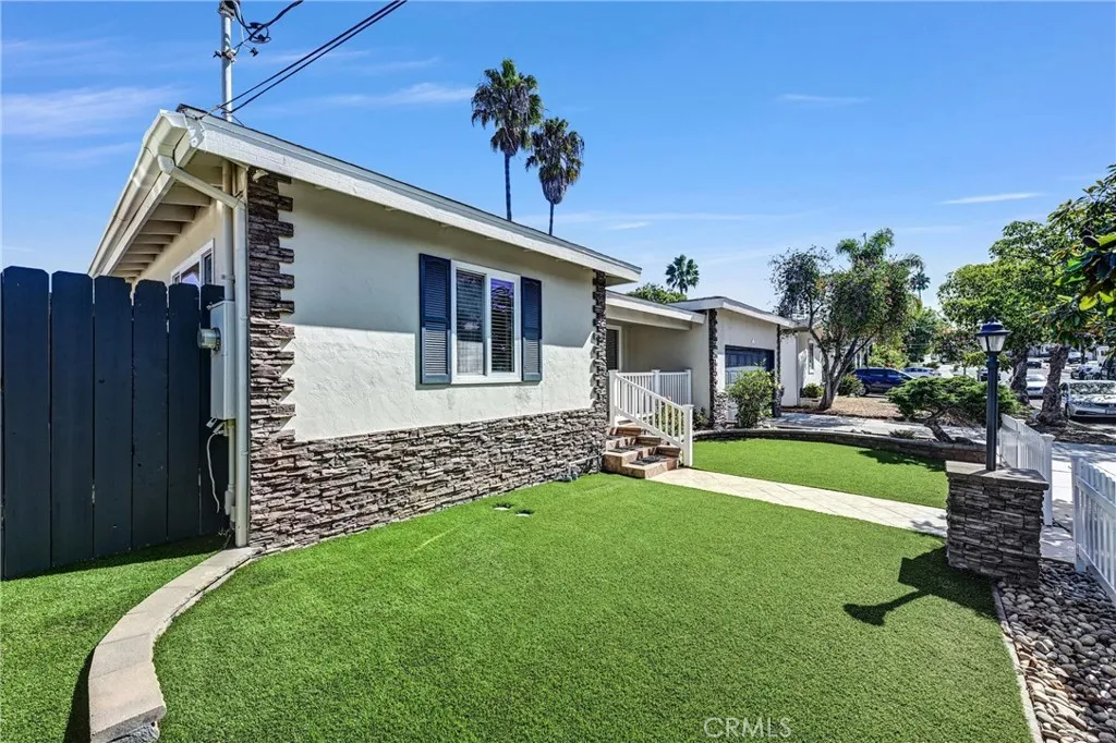 https://cdn.realtyfeed.com/cdn/127/307067976/f8c9d632f29b9f83bc19d602dbca52ee.webp