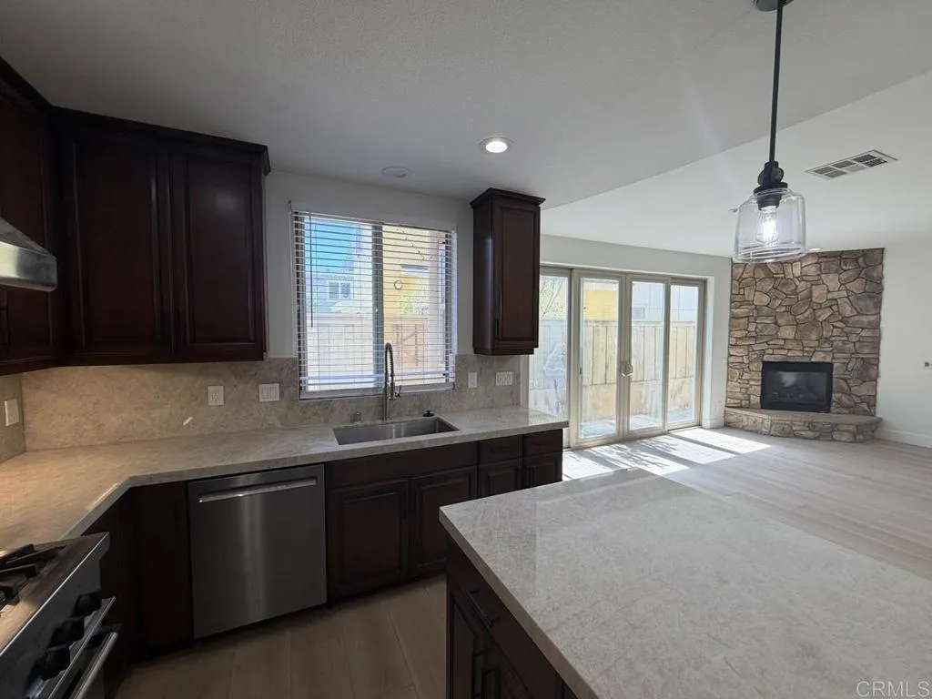 251 N Rios Avenue, Solana Beach, CA 92075 - Photo 5 of 30, Solana Beach, CA