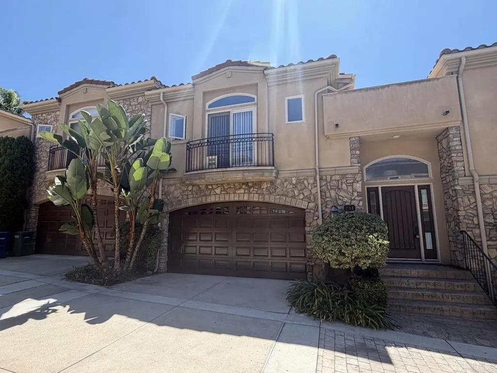 251 N Rios Avenue, Solana Beach, CA 92075 - Main photo, Solana Beach, CA
