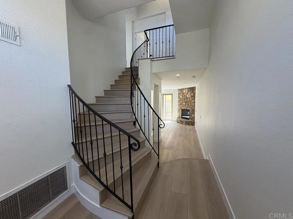 251 N Rios Avenue, Solana Beach, CA 92075 - Photo 2 of 30, Solana Beach, CA