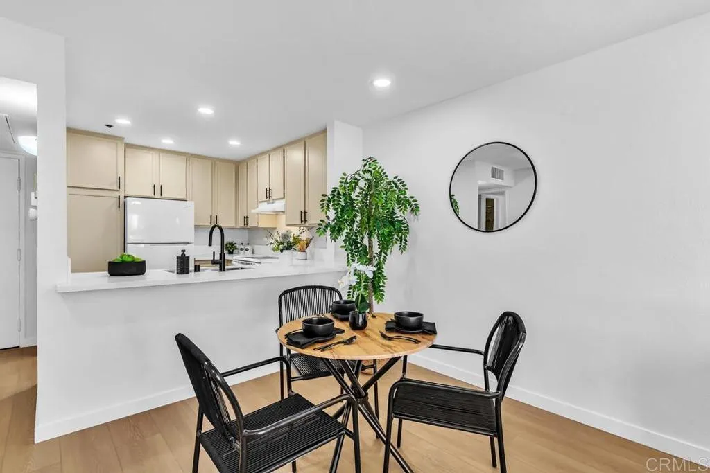 https://cdn.realtyfeed.com/cdn/127/307068012/2a1e47e30c57fcf8786cf373cf842809.webp