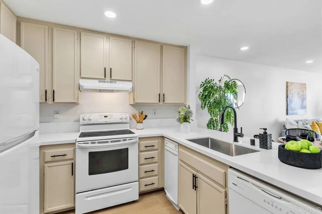 https://cdn.realtyfeed.com/cdn/127/307068012/3be05563f1570f2804b6bc5c5b0e4a9a.webp