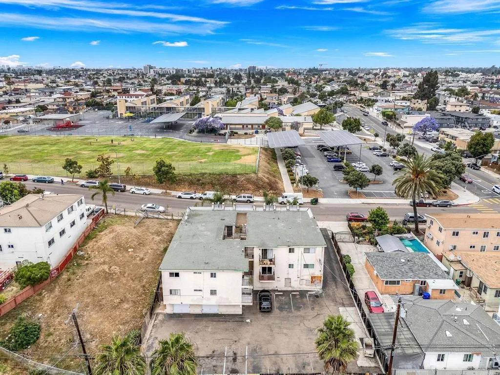 https://cdn.realtyfeed.com/cdn/127/307068020/166caf844862a6e9c21caa4cdb42f0a5.webp