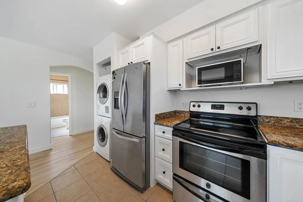 https://cdn.realtyfeed.com/cdn/127/307068025/4386762a7fbedbf6cce3bfbe861ae696.webp