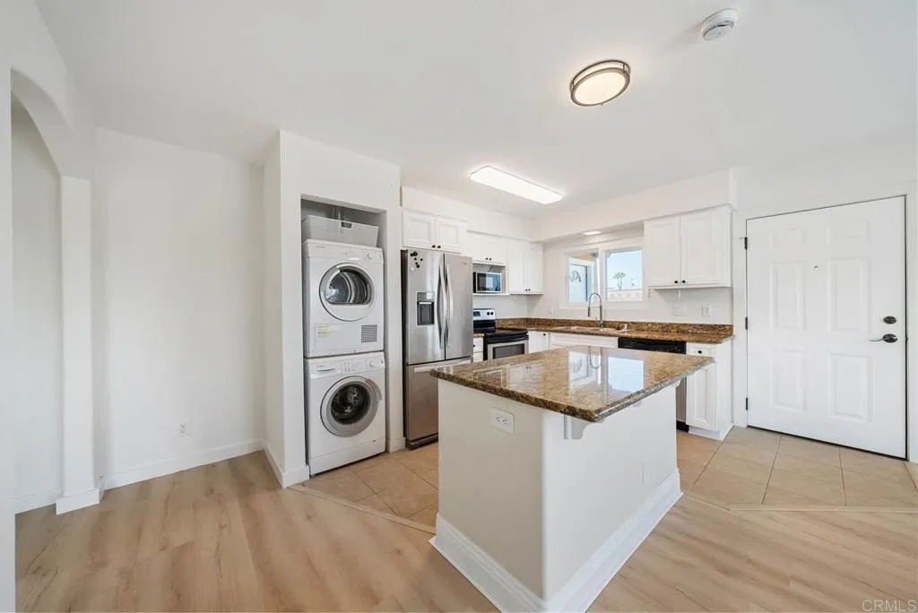 https://cdn.realtyfeed.com/cdn/127/307068025/4b0f0d60335748cc5dee8bbc82bb477c.webp
