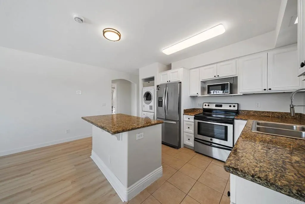 https://cdn.realtyfeed.com/cdn/127/307068025/aeda20e7b214e52ab317419205c0c54e.webp