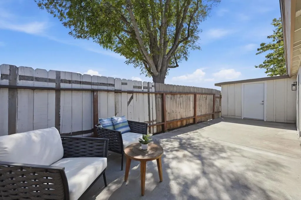 https://cdn.realtyfeed.com/cdn/127/307068032/51acb4f589588d892da4812541bad642.webp