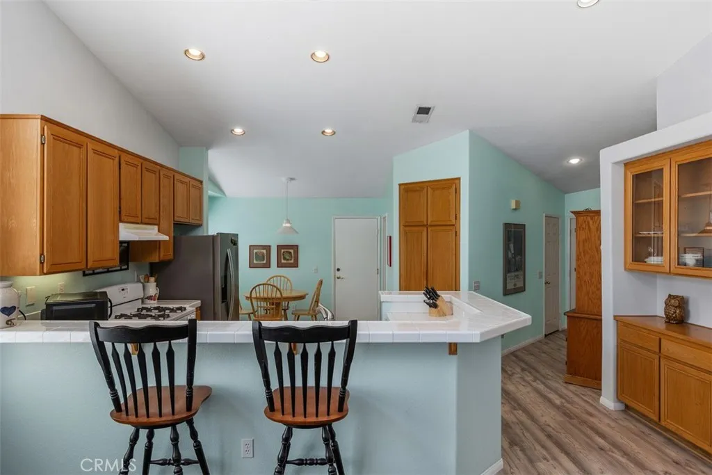 https://cdn.realtyfeed.com/cdn/127/307068040/3392f874188680f17247bb49d71891b4.webp