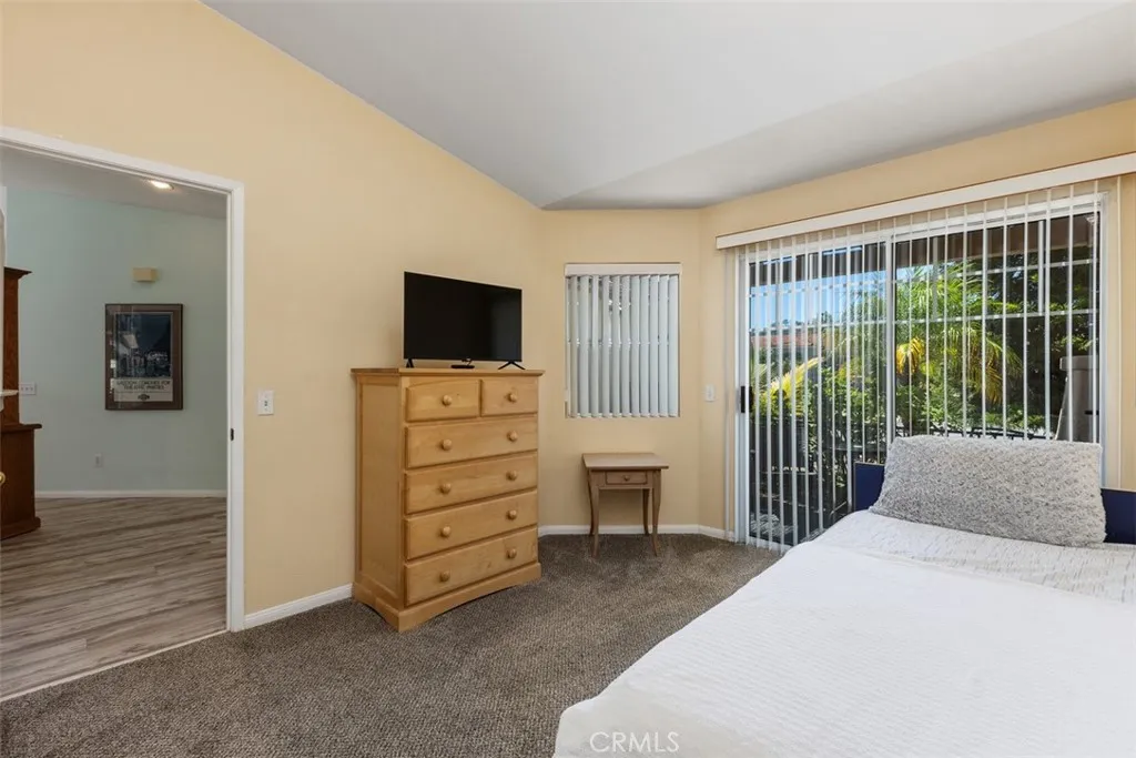https://cdn.realtyfeed.com/cdn/127/307068040/c9e70b5cd628a670238ffdd09f6f7c9b.webp