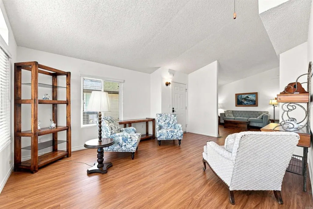 https://cdn.realtyfeed.com/cdn/127/307068050/648602eb3044081a46c0d0bd555ae974.webp