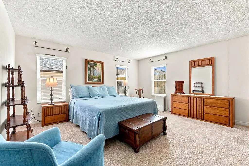 https://cdn.realtyfeed.com/cdn/127/307068050/84c0714129374293d754d4ddfca27acc.webp